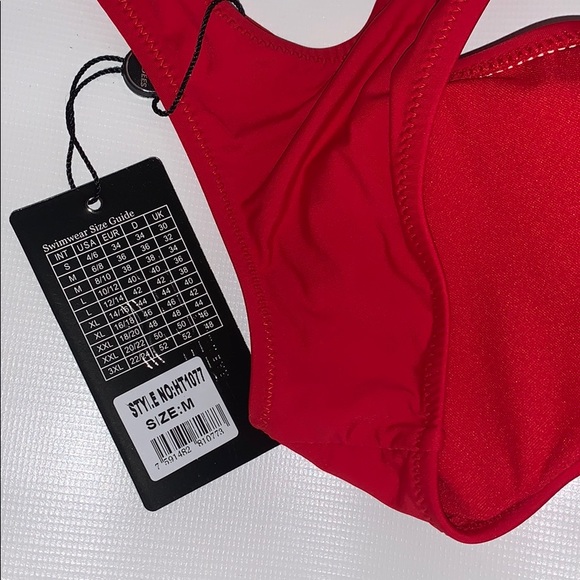 One piece bathing suit - Picture 3 of 5